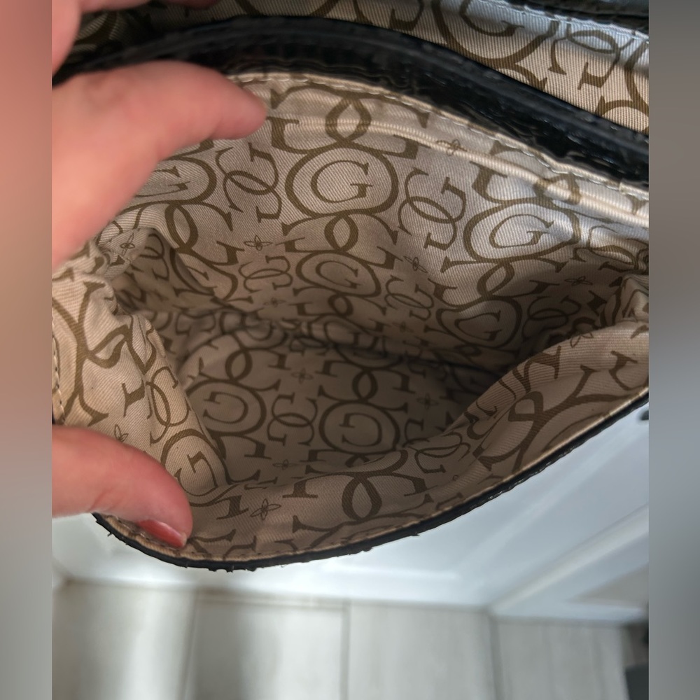 Guess Crossbody Tote Bag - Picture 13 of 14